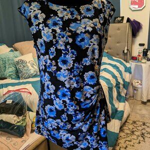 White House Black Market Blue Floral Tunic